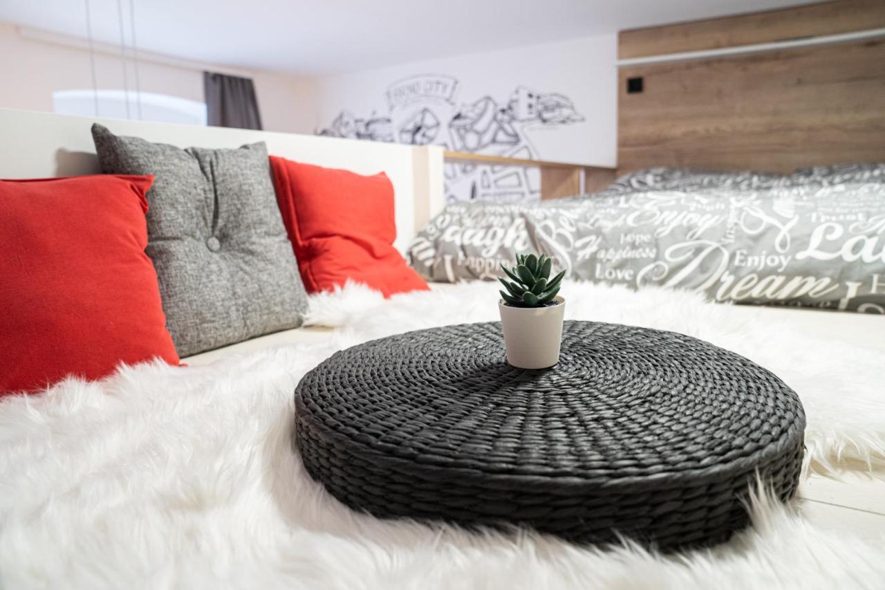 Brno City Apartment Near Malinovskeho Square المظهر الخارجي الصورة